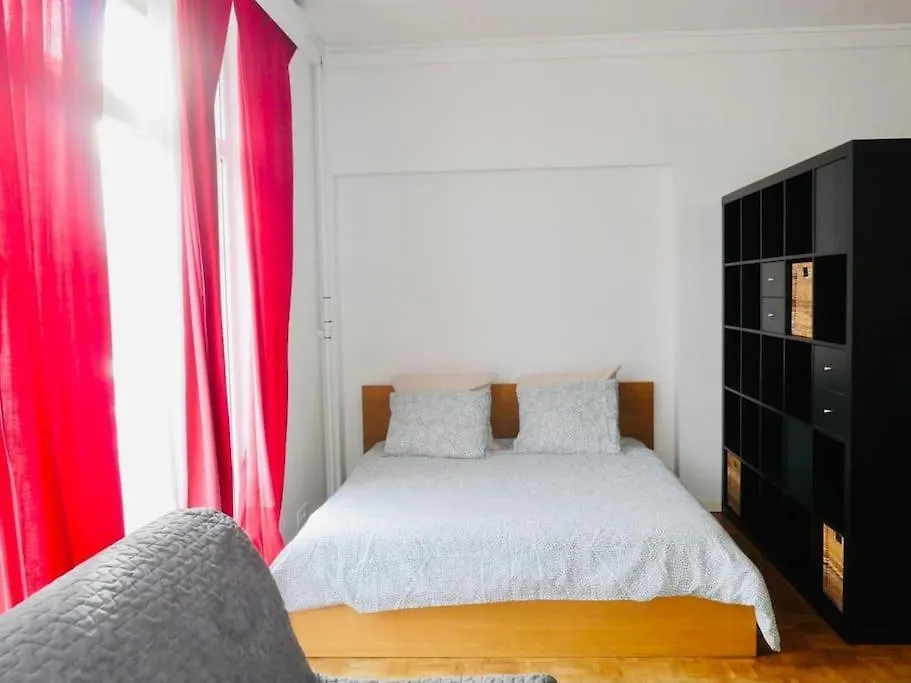 Ixelles: Superbe Appartement, Idealement Situe Брюссель Апартаменты
